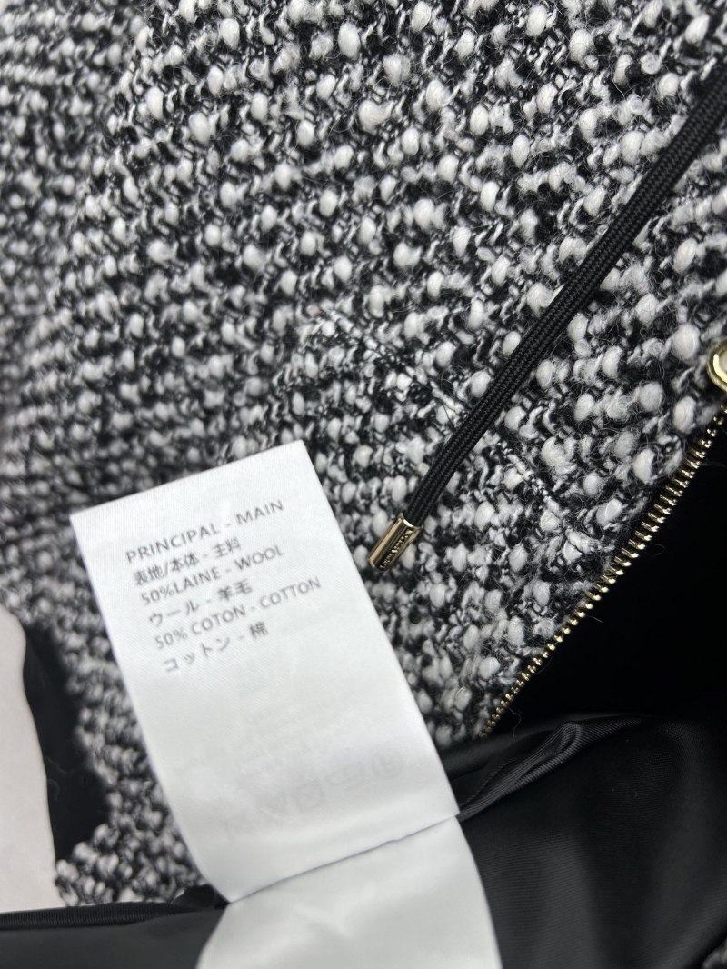 l0vis Vvtt0n outwear